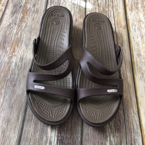 Crocs Women's Patrica Wedge Sandal Brown Size 9